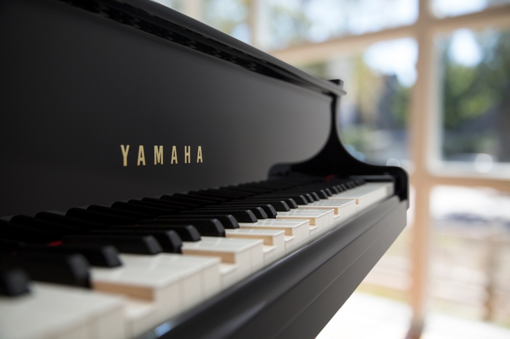 Yamaha Disklavier Enspire Flügel GB1, schwarz poliert
