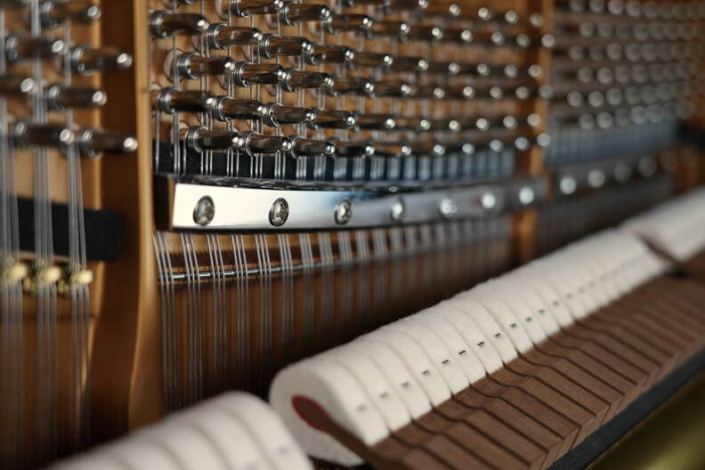 Kawai Piano MS-123 Master Series, schwarz poliert