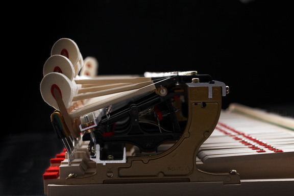 Kawai Flügel GX-2 mit Resonanzbodenlautsprecher