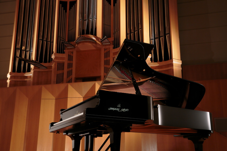 KAWAI Konzertflügel Shigeru SK-EX
