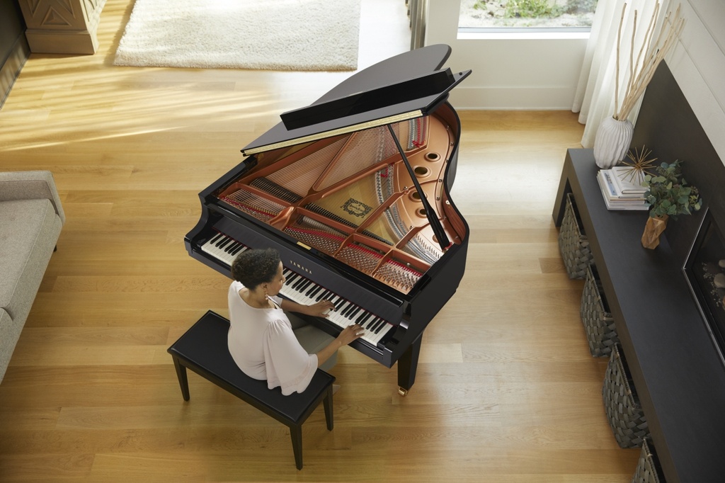 Yamaha Flügel C3X, schwarz poliert